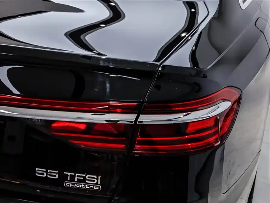 Audi A8 2022 из CN, фото 6