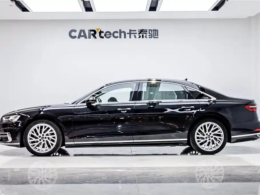 Audi A8 2022 из CN, фото 8