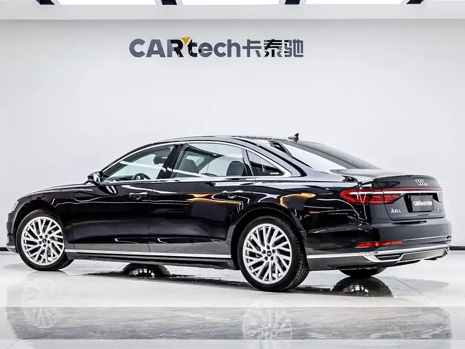 Audi A8 2022 из CN, фото 7