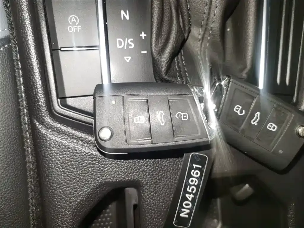 Volkswagen Lavida 2024 из CN, фото 8