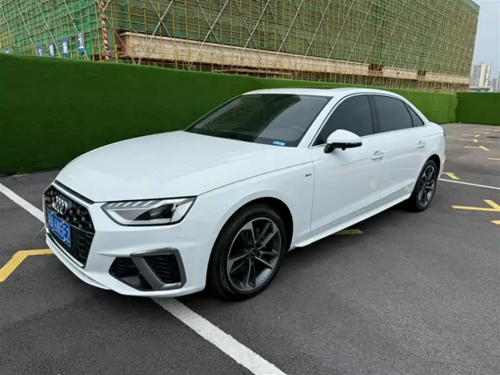 Audi A4L 2024 из CN, фото 1