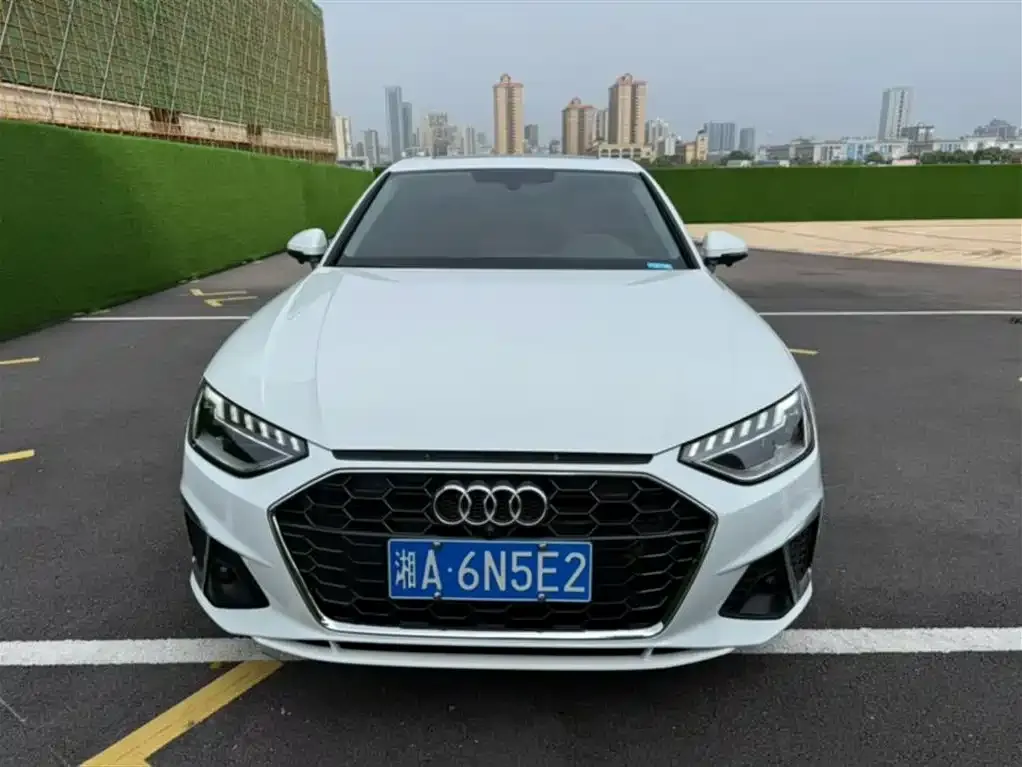 Audi A4L 2024 из CN, фото 8