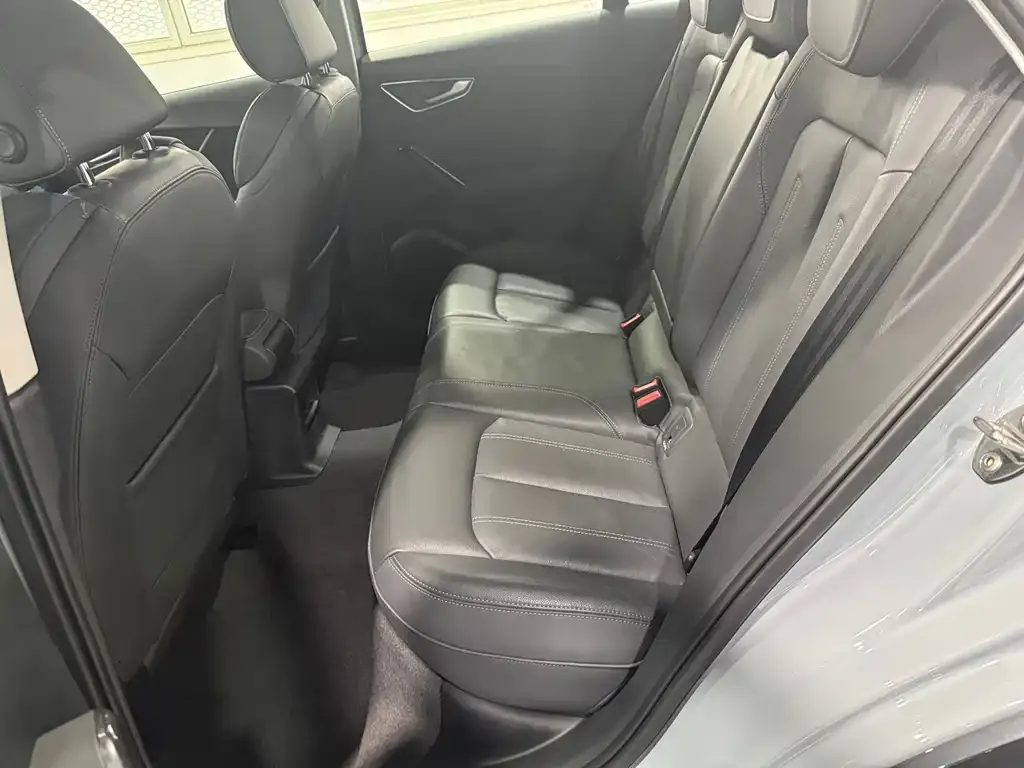 Audi Q2L 2024 из CN, фото 5