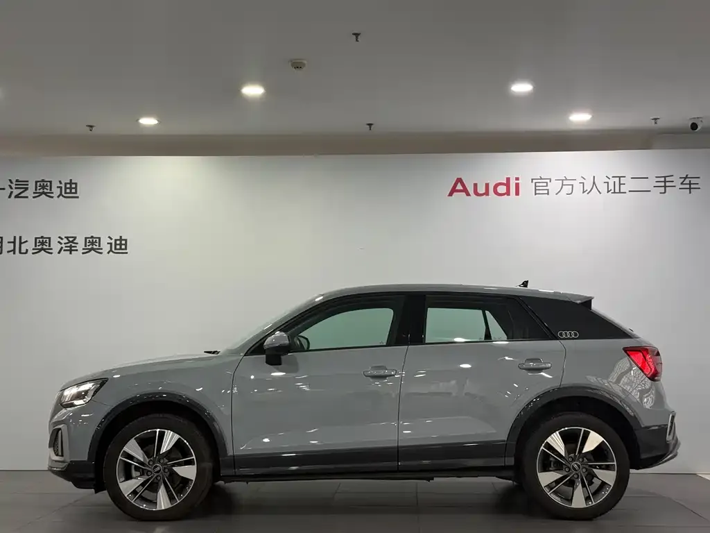 Audi Q2L 2024 из CN, фото 2