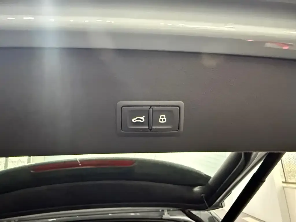 Audi Q2L 2024 из CN, фото 6
