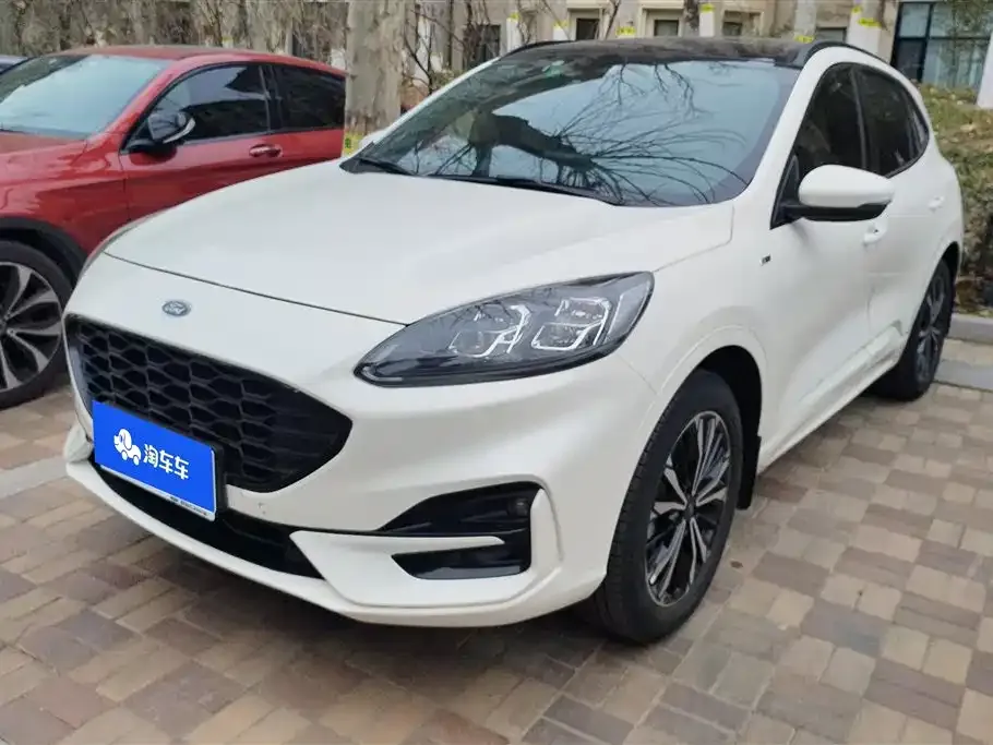 Ford Escape 2021 из CN, фото 1