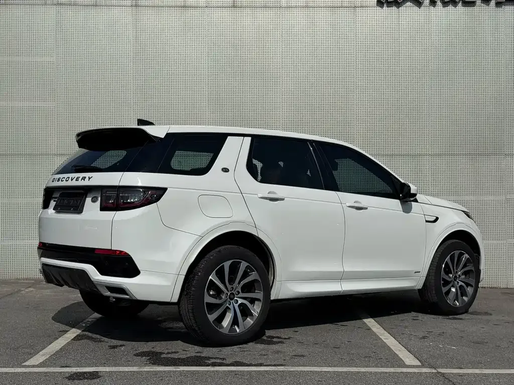 Land Rover Discovery Sport — фото 10