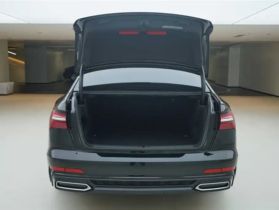 Audi A6L 2022 из CN, фото 6