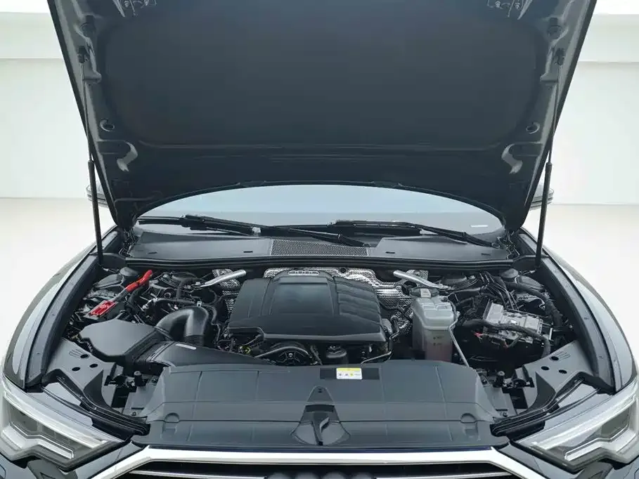 Audi A6L 2022 из CN, фото 9