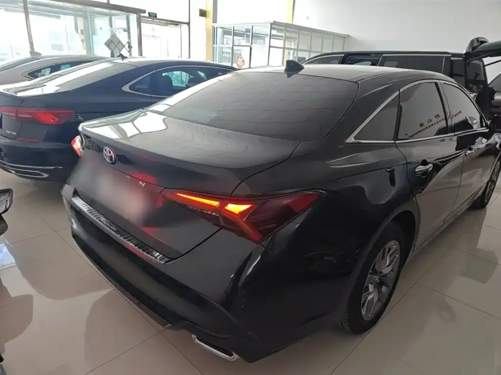 Toyota Avalon 2021 из CN, фото 2