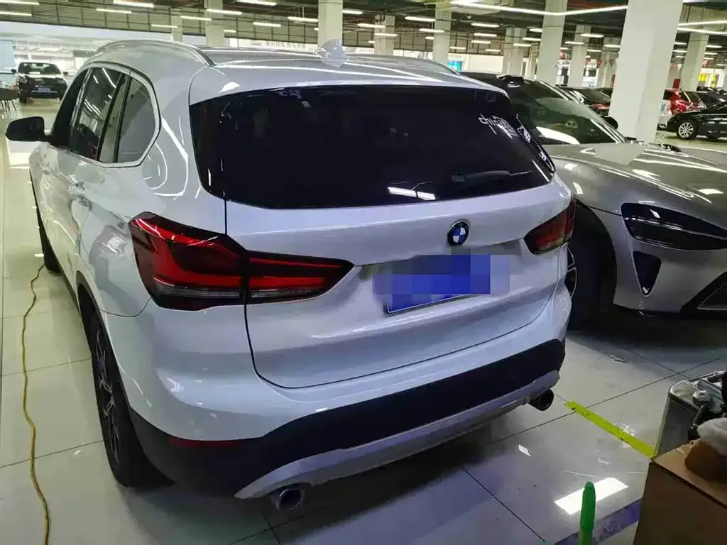 BMW X1 2021 из CN, фото 6