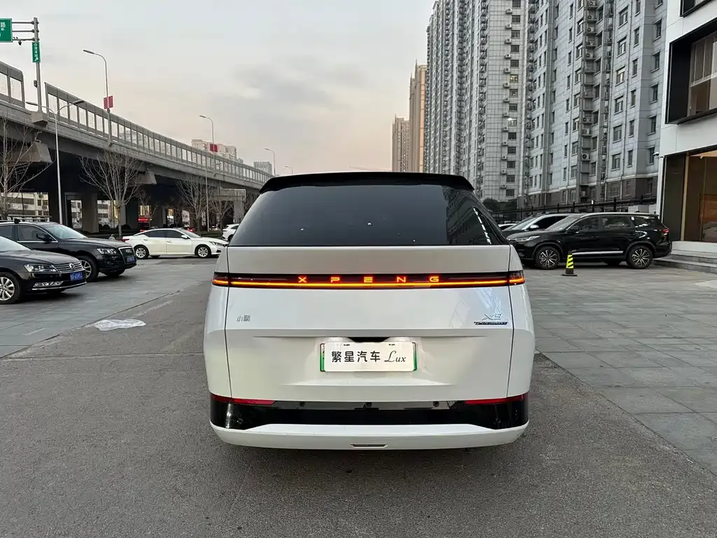 XPeng X9 2024 из CN, фото 6
