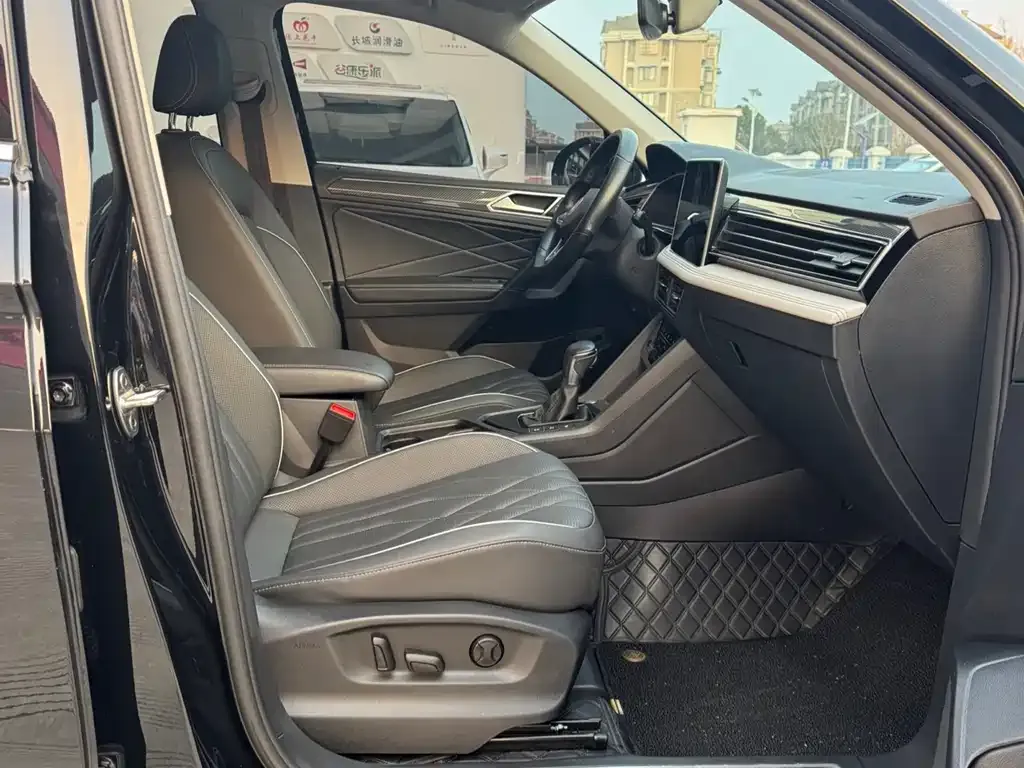 Volkswagen Tiguan L 2023 из CN, фото 4