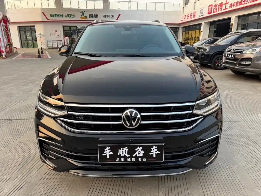 Volkswagen Tiguan L 2023 из CN, фото 10