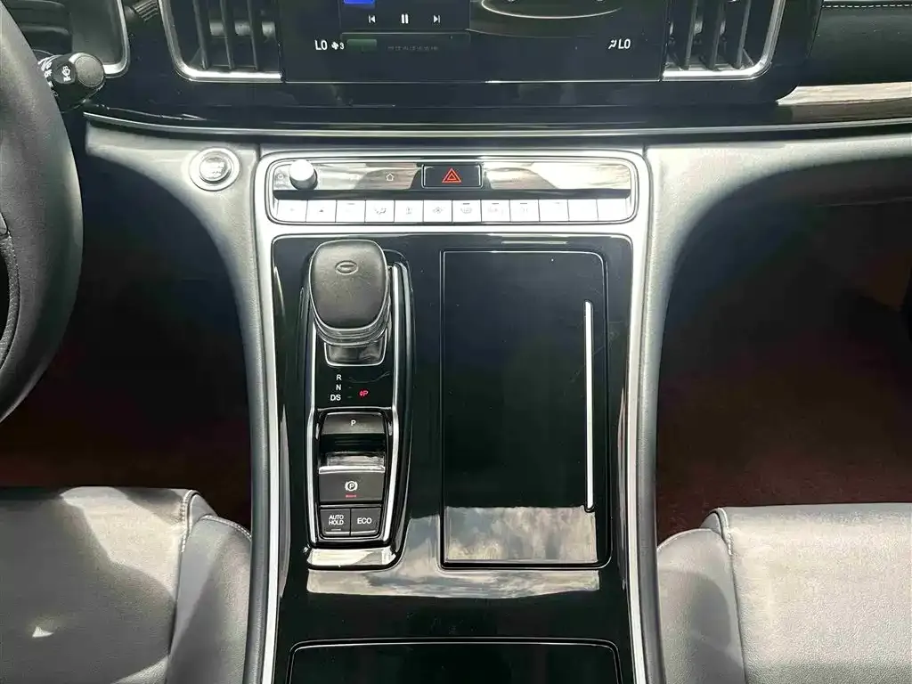 GAC Motor Trumpchi M8 — фото 9