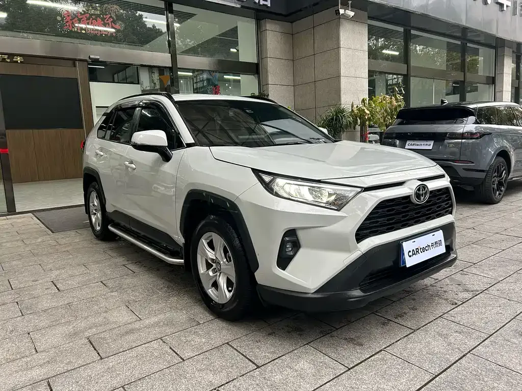 Toyota RAV4 2024 из CN, фото 10