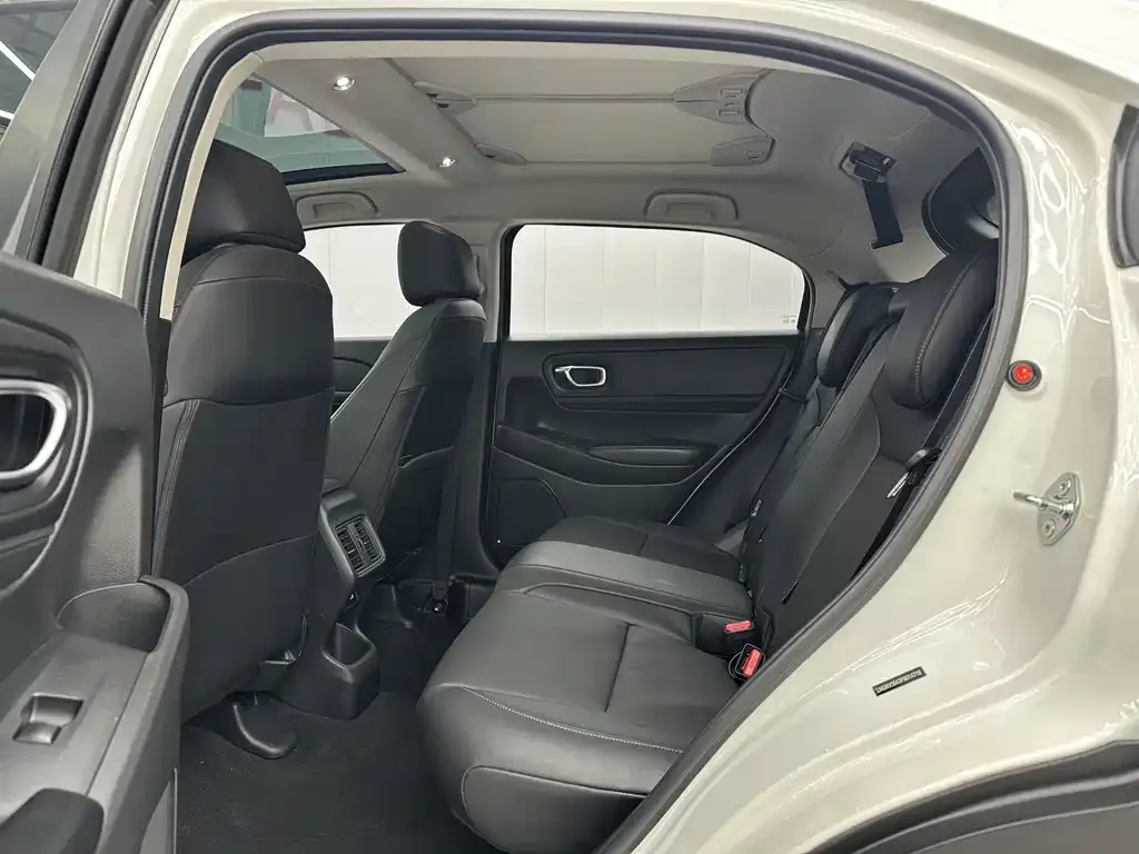 Honda Vezel 2023 из CN, фото 3