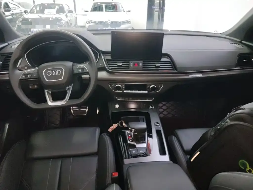 Audi Q5L 2023 из CN, фото 3