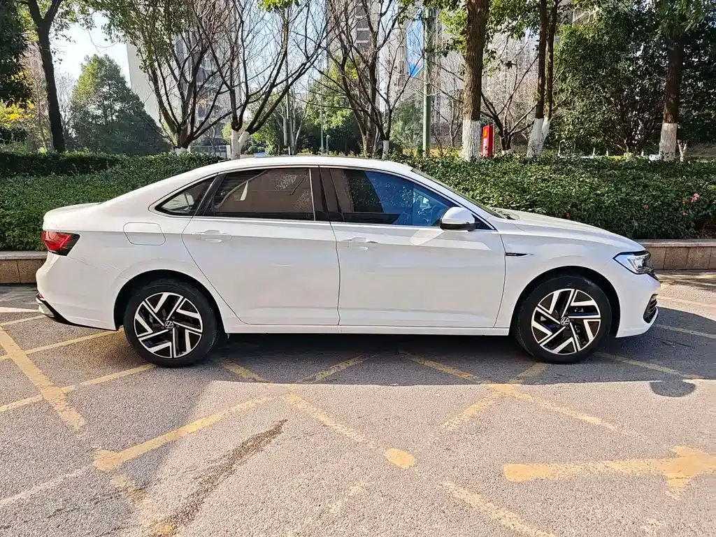 Volkswagen Sagitar 2023 из CN, фото 7