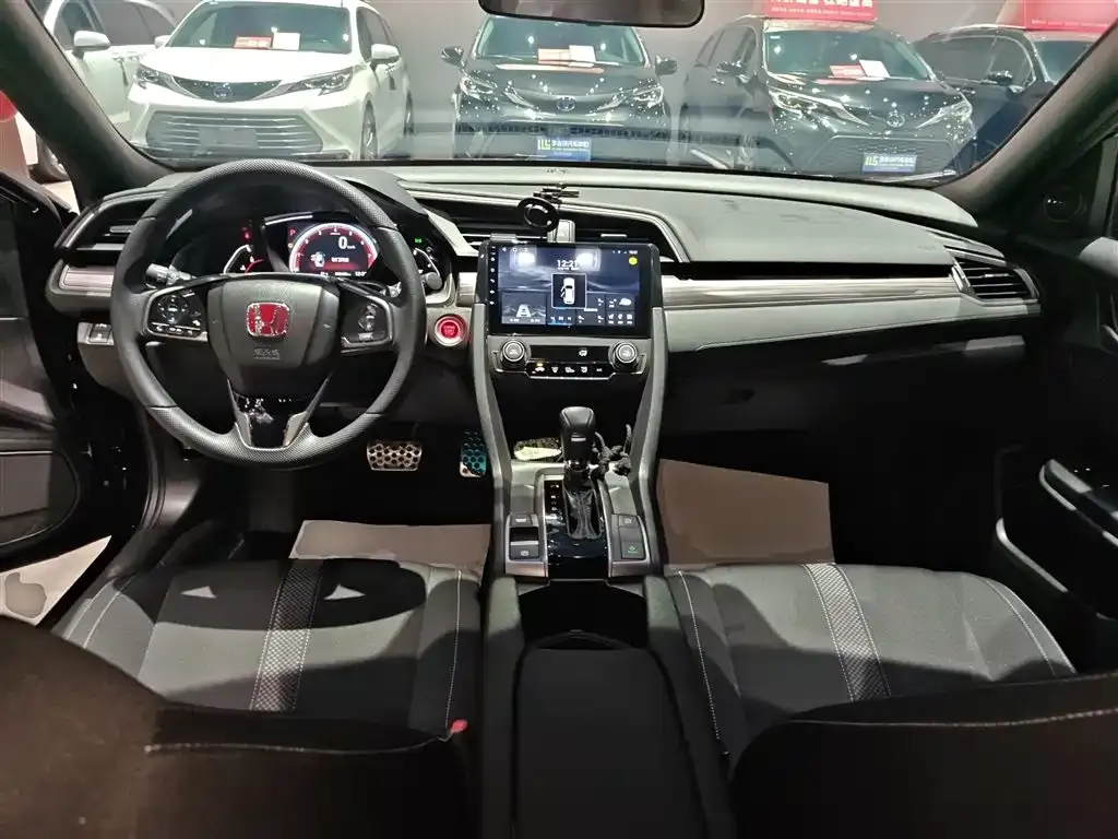 Honda Civic — фото 2