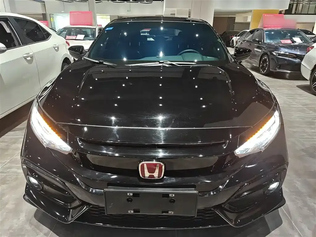 Honda Civic — фото 7