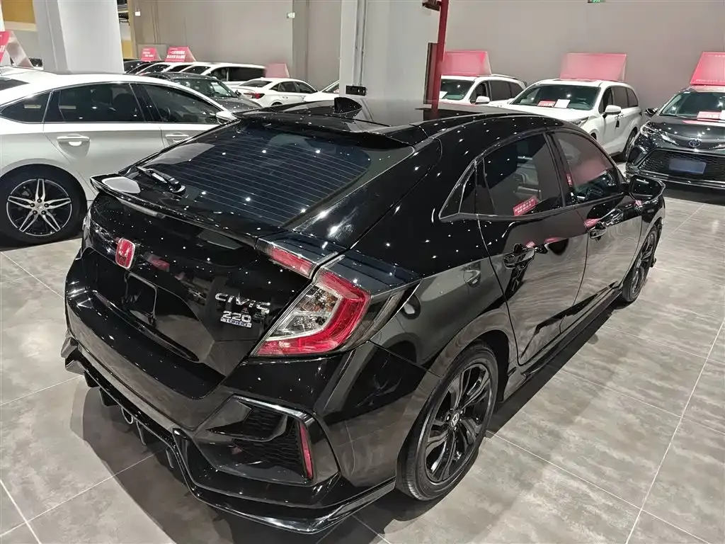 Honda Civic — фото 10