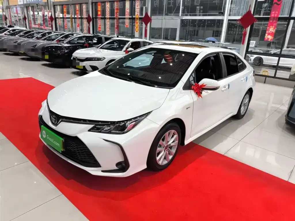 Toyota Corolla 2025 из CN, фото 1