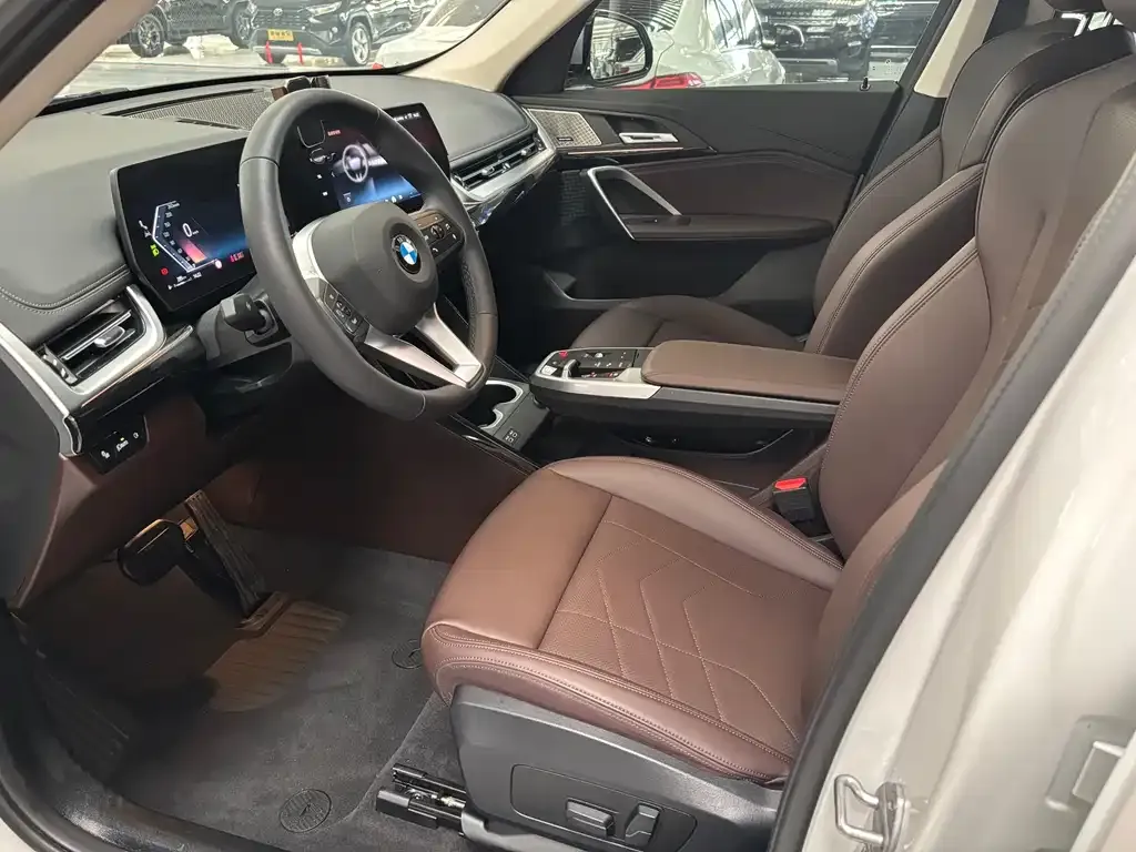 BMW X1 2024 из CN, фото 8