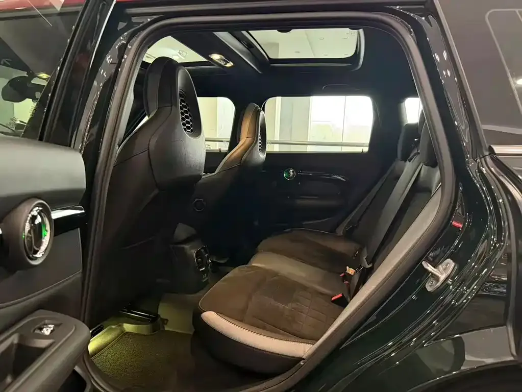 MINI Clubman JCW 2022 из CN, фото 5