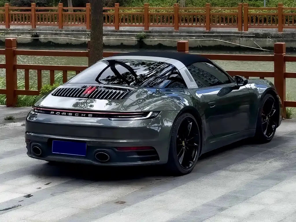 Porsche 911 2022 из CN, фото 8