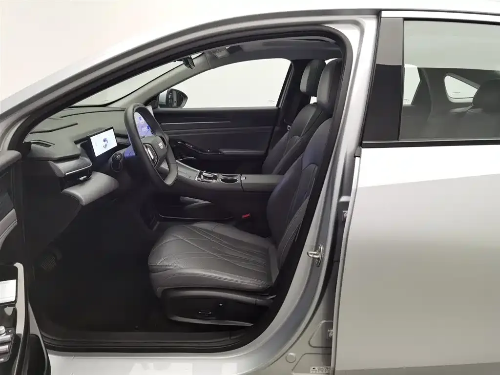 Geely Galaxy L6 2025 из CN, фото 6