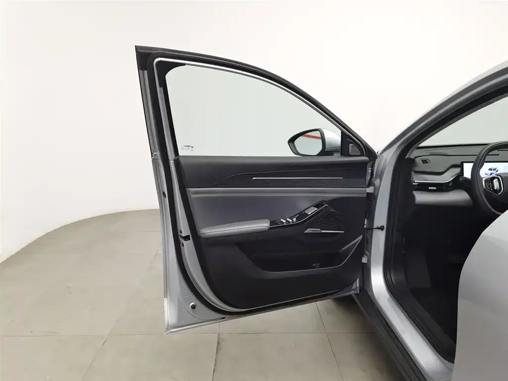 Geely Galaxy L6 2025 из CN, фото 8