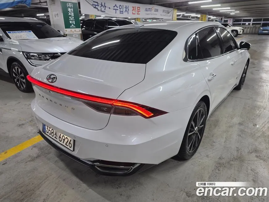 Hyundai Grandeur 2022 из KR, фото 4