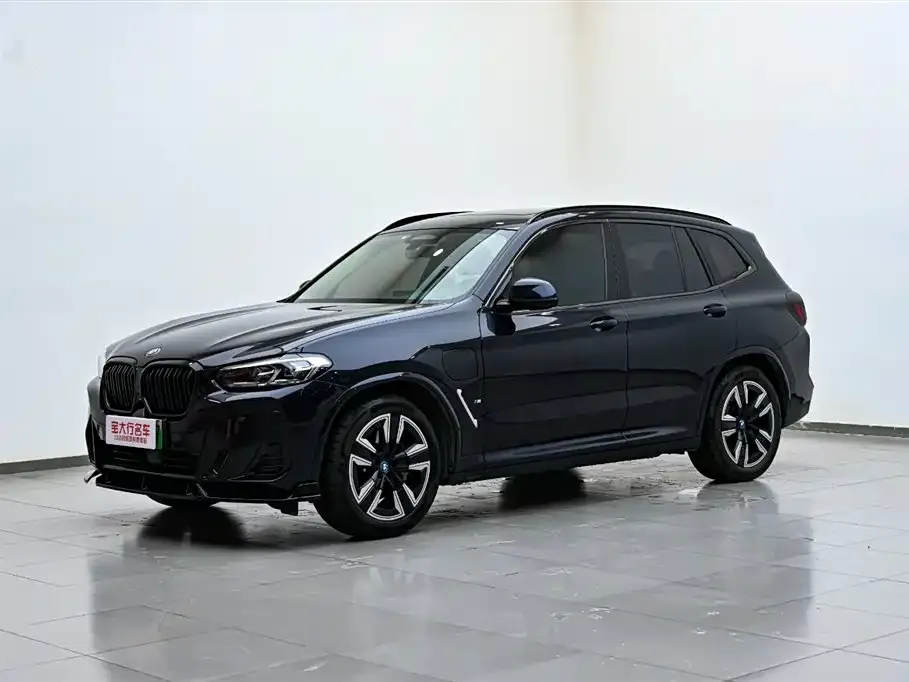 BMW iX3 — фото 5