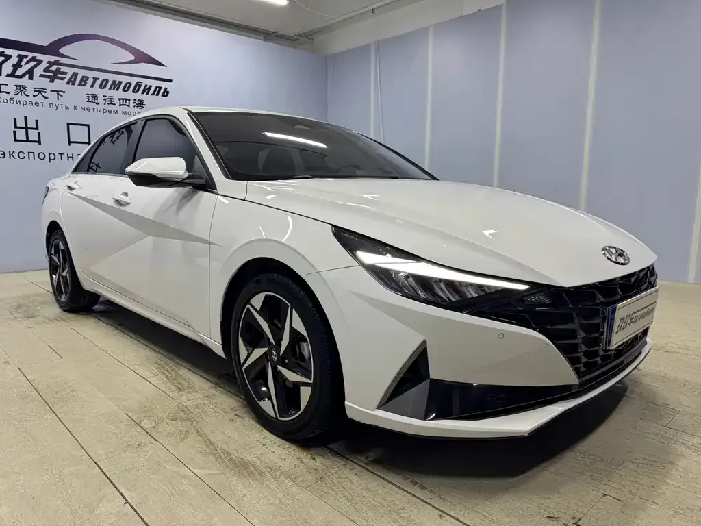Hyundai Elantra 2023 из CN, фото 9