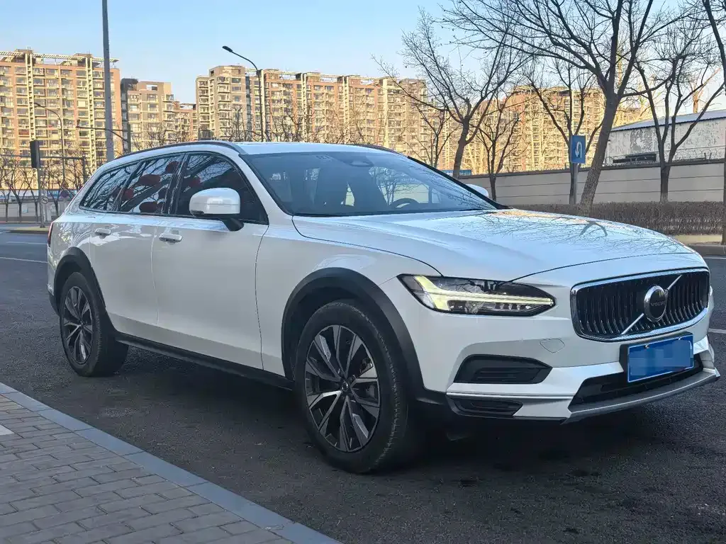 Volvo V90 2023 из CN, фото 4