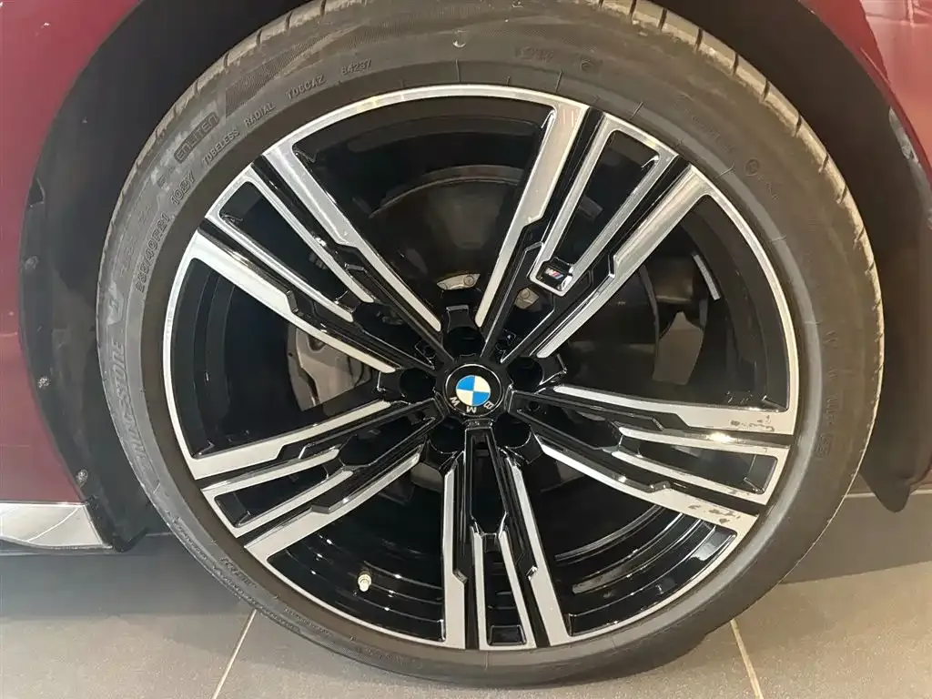 BMW 7 Series 2025 из CN, фото 5