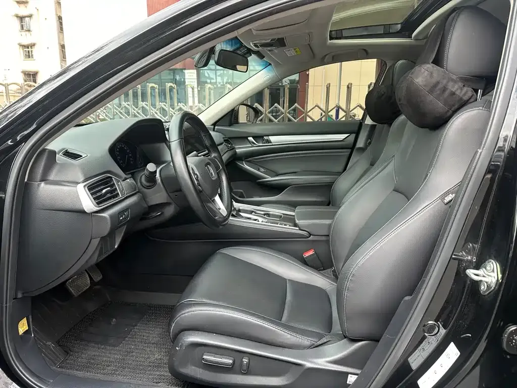 Honda Accord — фото 2