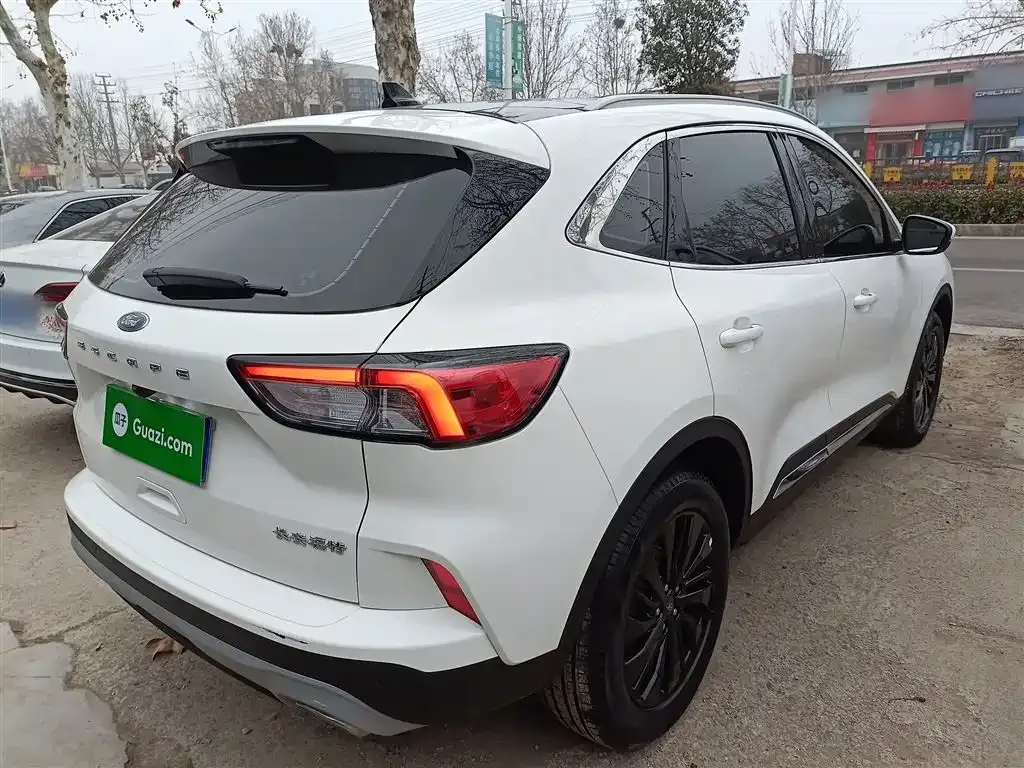 Ford Escape 2024 из CN, фото 5
