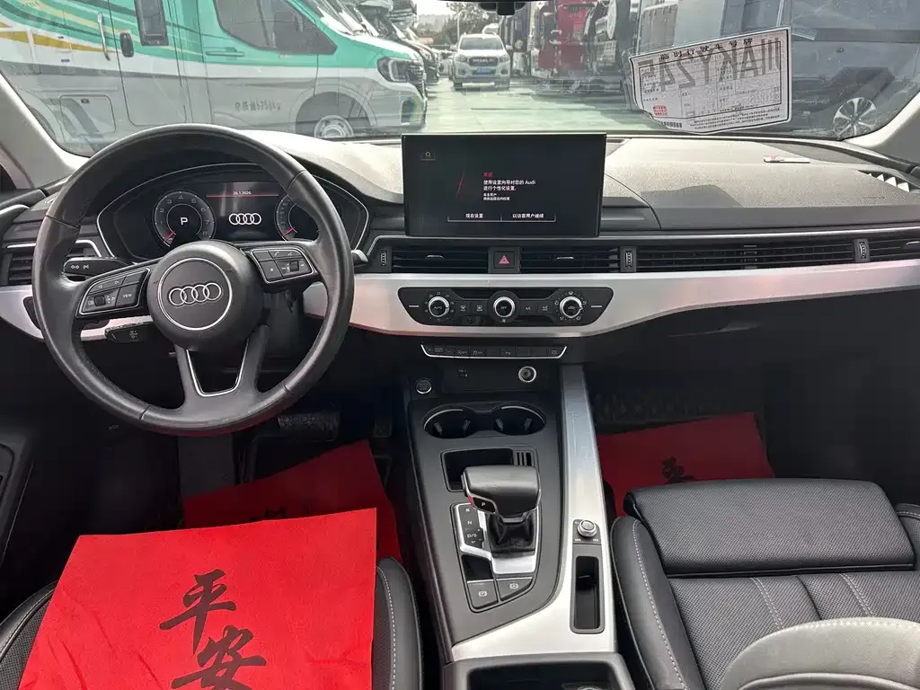 Audi A4L 2023 из CN, фото 9