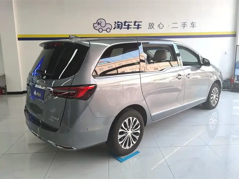 Buick GL8 2022 из CN, фото 3