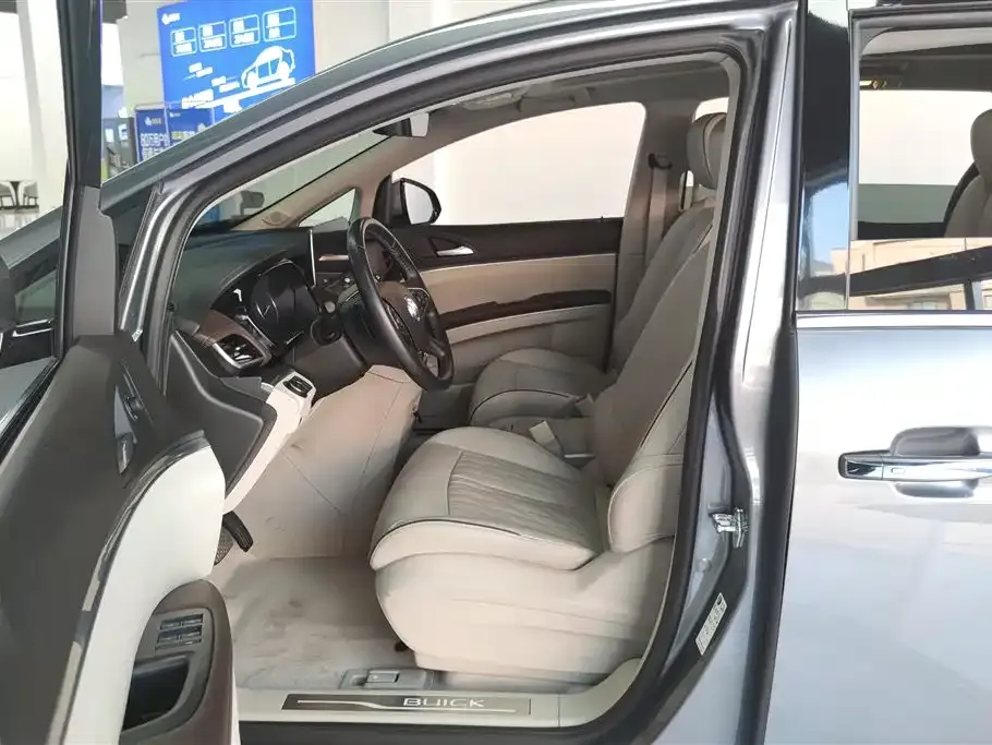 Buick GL8 2022 из CN, фото 4