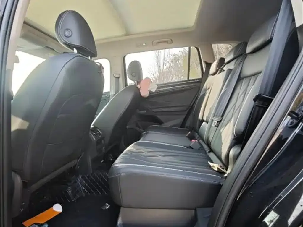 Volkswagen Tiguan L 2024 из CN, фото 4