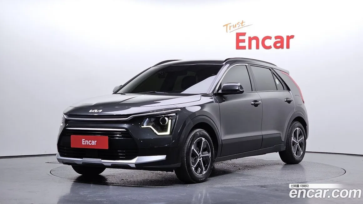Kia Niro — фото 1