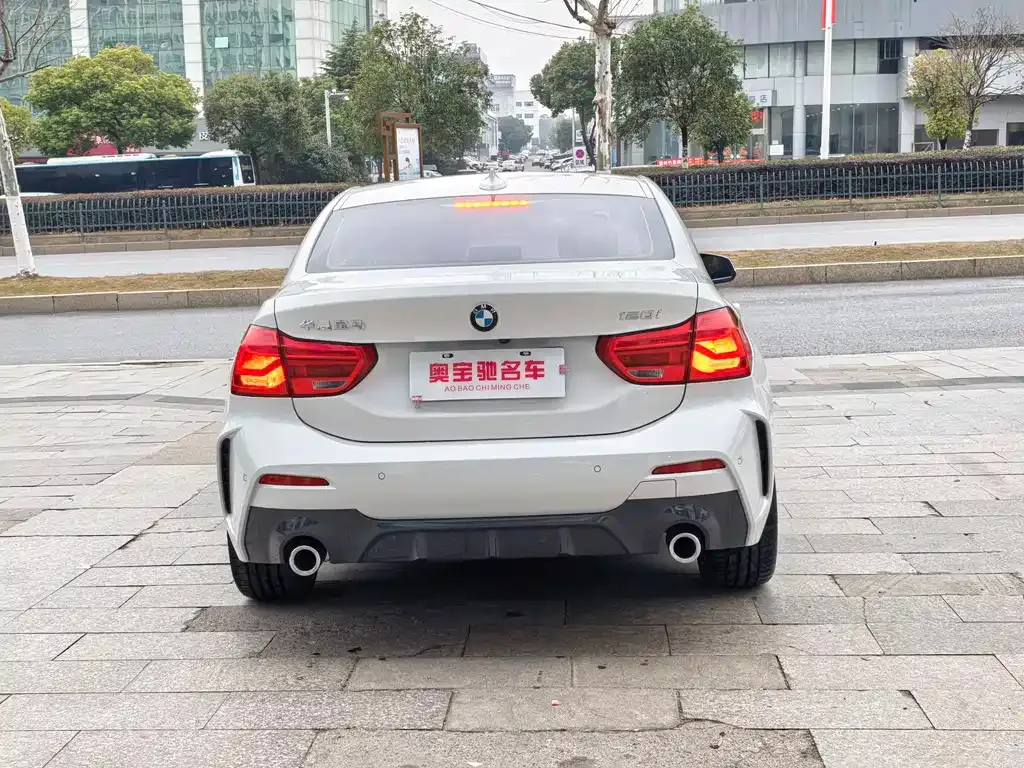 BMW 1 Series 2022 из CN, фото 4