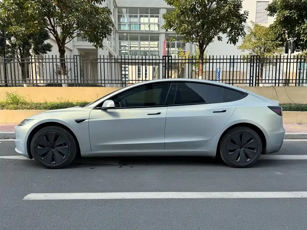 Tesla Model 3 2024 из CN, фото 6