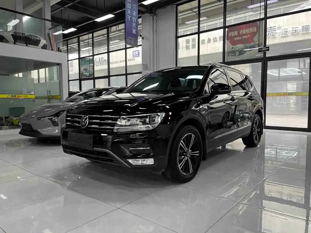 Volkswagen Tiguan L 2021 из CN, фото 1