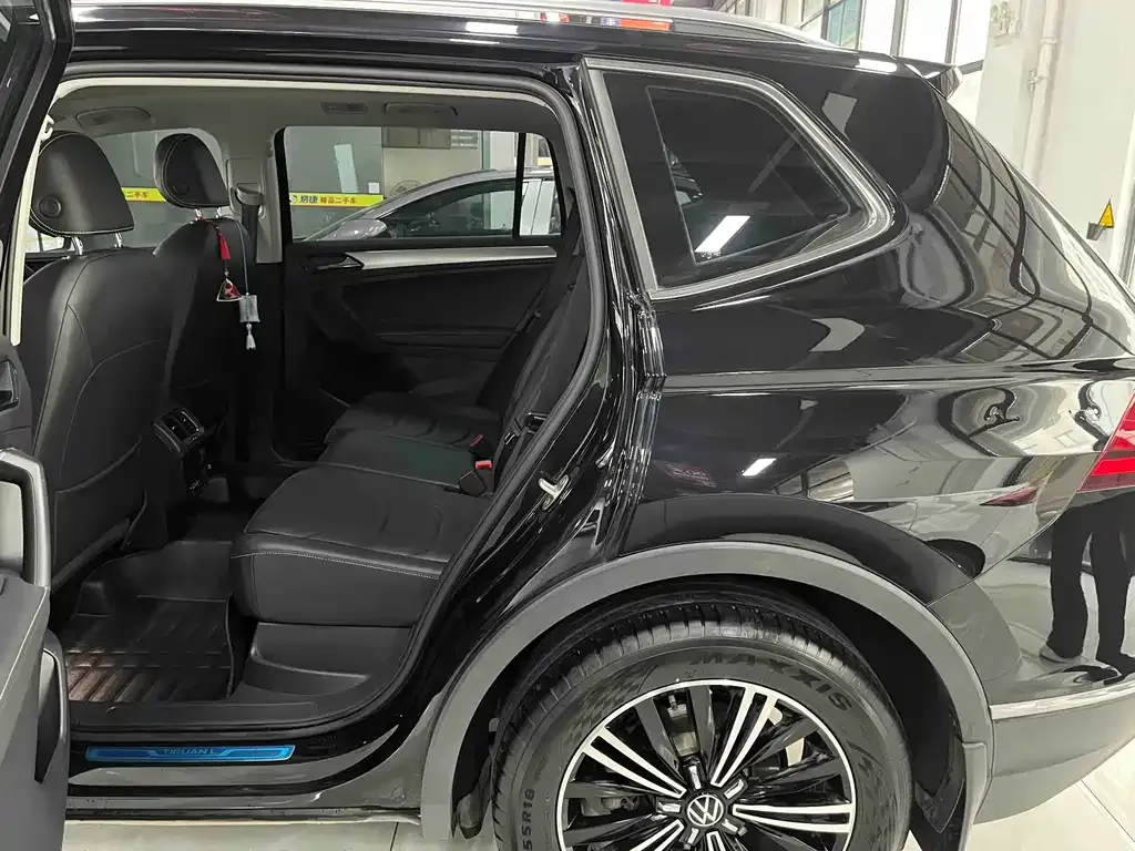 Volkswagen Tiguan L 2021 из CN, фото 8