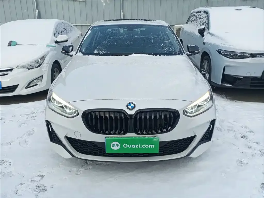 BMW 1 Series 2023 из CN, фото 10