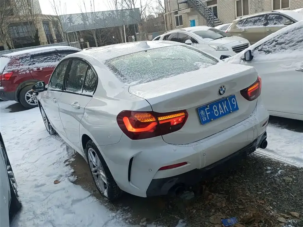 BMW 1 Series 2023 из CN, фото 9